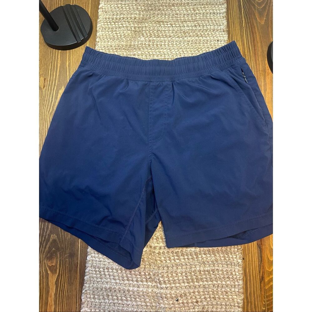 Rhone Board Shorts Swim Trunks Men Size medium  Blue lined